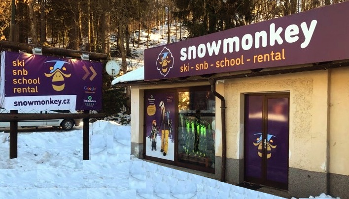 Ski and snowboard equipment rental in Spindleruv Mlyn- SnowMonkey